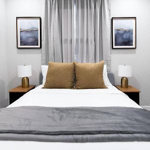Stylish Miami Suite - Self Check-In